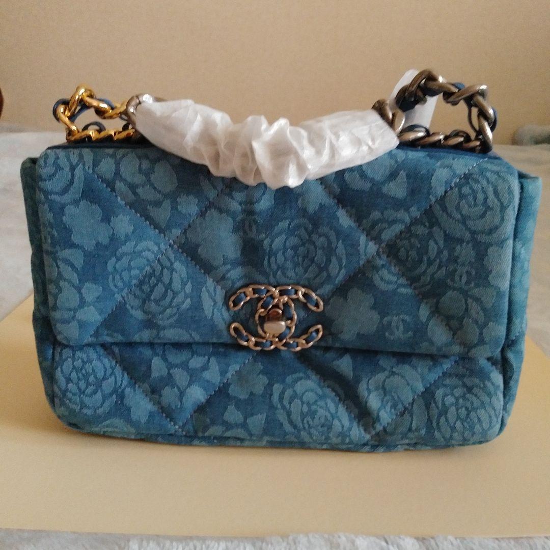 CHANEL ノベルティ青 キルティング デニム地ショルダーバッグ