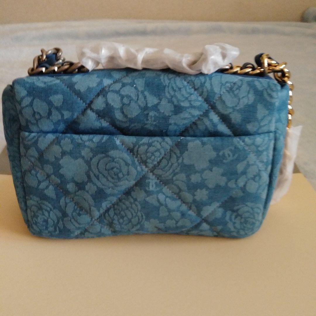 CHANEL ノベルティ青 キルティング デニム地ショルダーバッグ