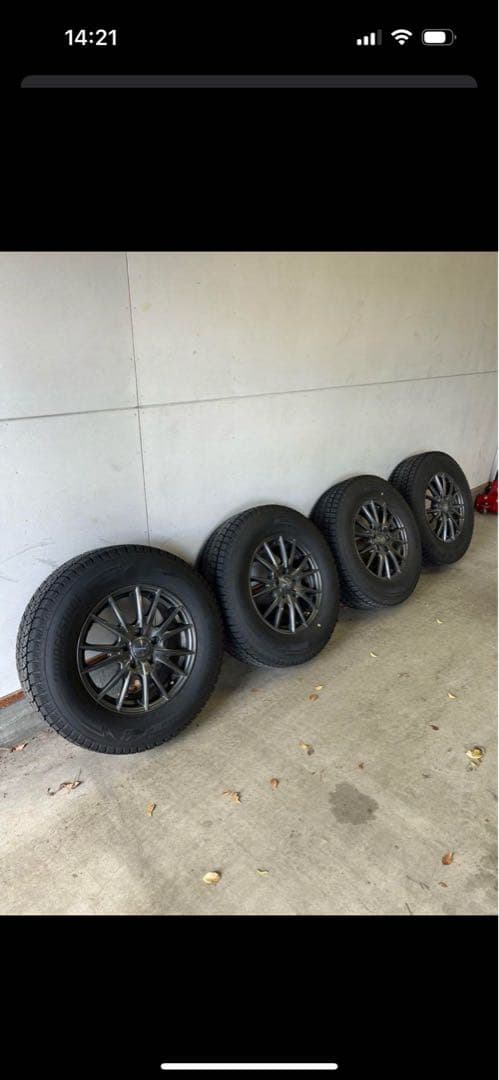 スタッドレス　ホイール付き　バリ山 プロフィール、商品説明をお読みください