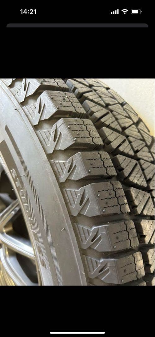 スタッドレス　ホイール付き　バリ山 プロフィール、商品説明をお読みください