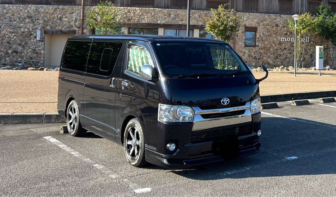 ハイエースFALKENホワイトレターW11 17インチ タイヤホイール4本セット