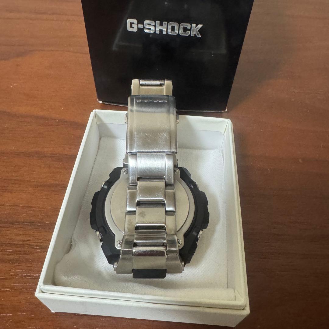 時計 G-SHOCK GST-W110D
