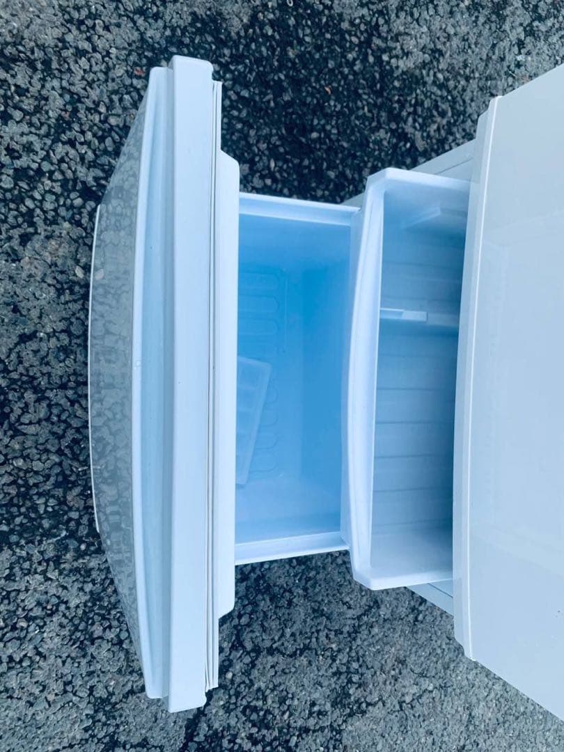 ♦ニトリ ノンフロン2ドアファン冷凍冷蔵庫【2024年製】NR-230F WH