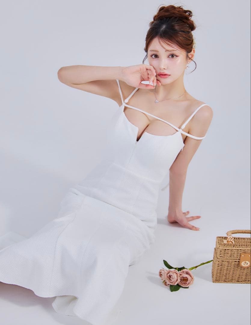 ROBE de FLEURSデコルテラインストレッチキルティングマーメイドドレス