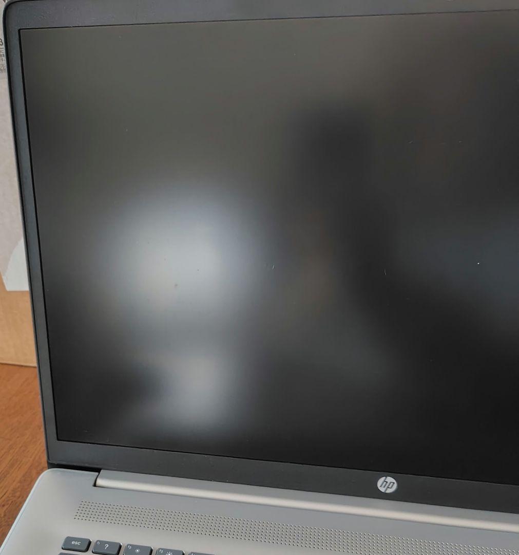 HP17.3インチ　ノートパソコン　17-cn4000TU