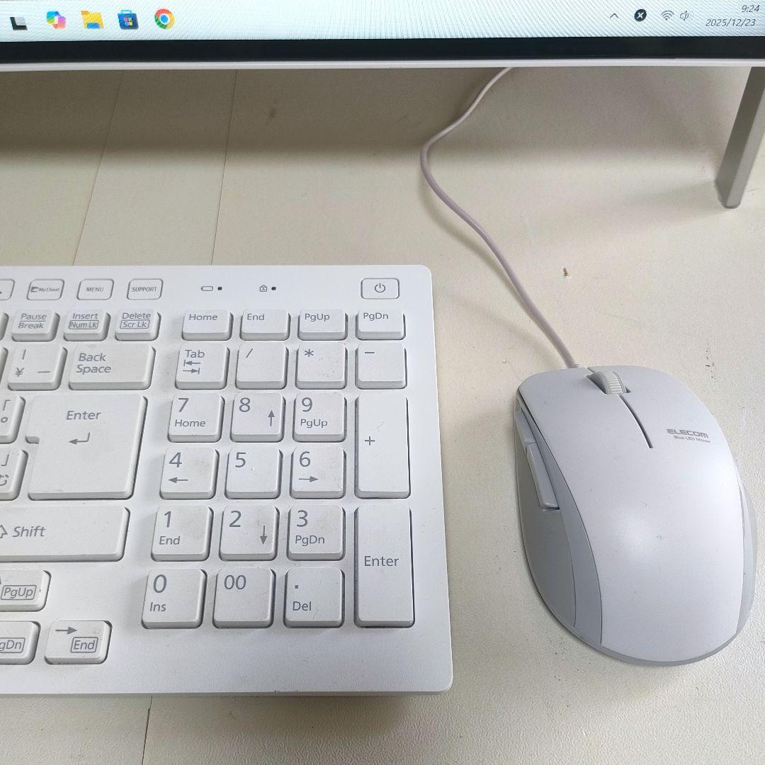 富士通 FMV ESPRIMO FH52/B3　Win11／Office2024