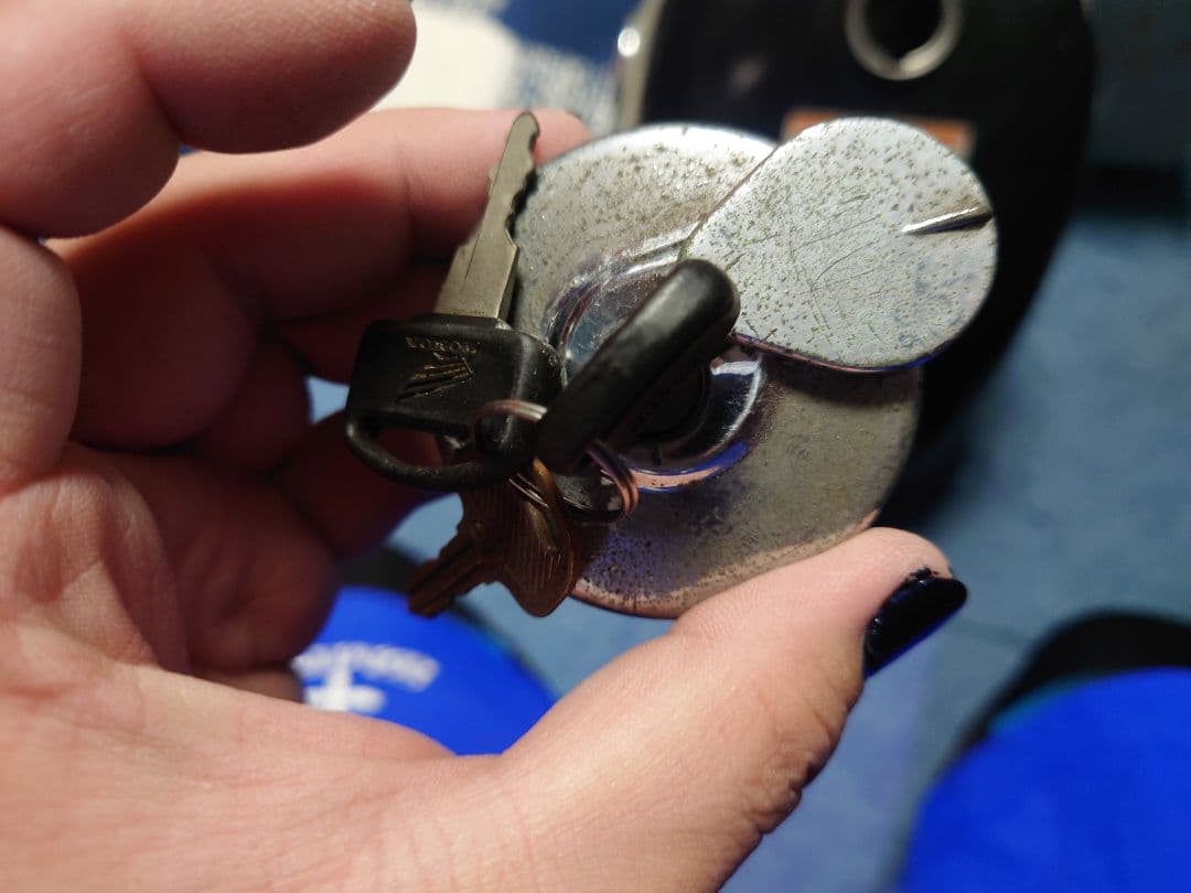 HONDA モンキー タンク キャップ鍵付き