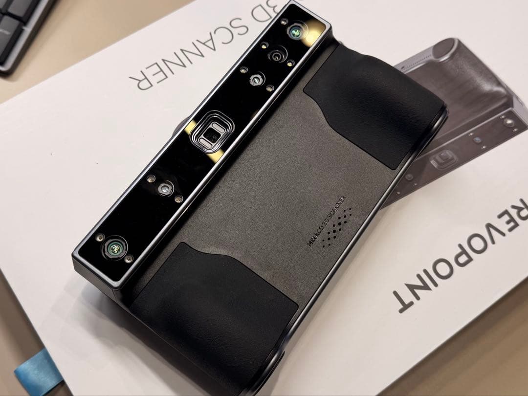 Revopoint MIRACO 3Dスキャナー 本体と箱つき、６ヶ月使用