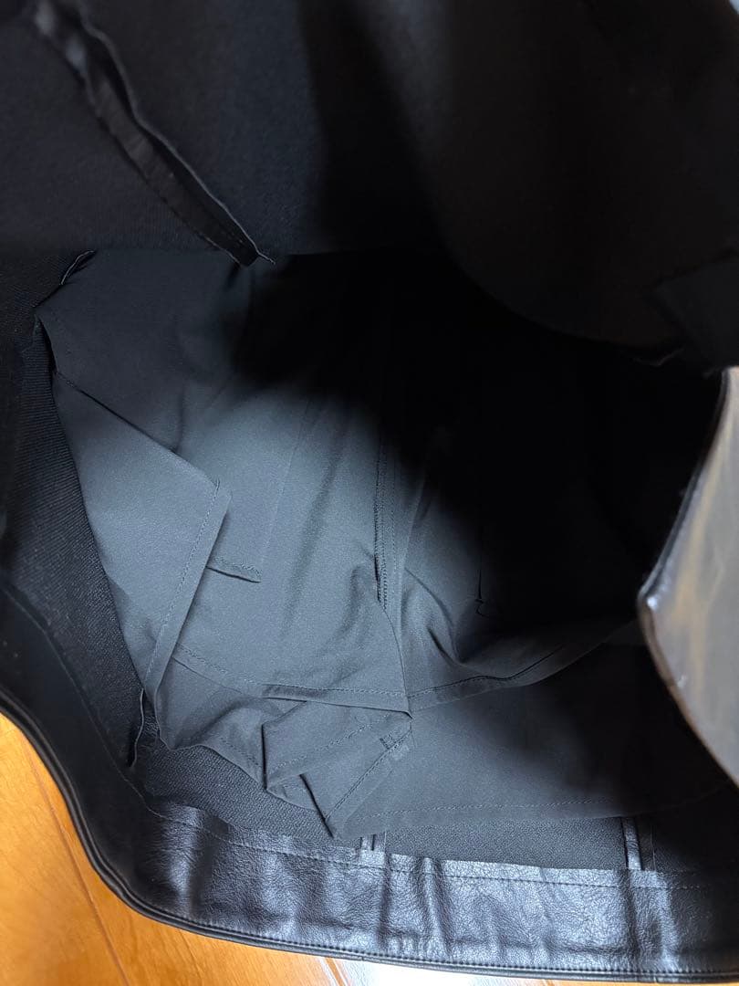 新品未使用タグ付き★FRAY I.D レザーライクミニスカート ブラック