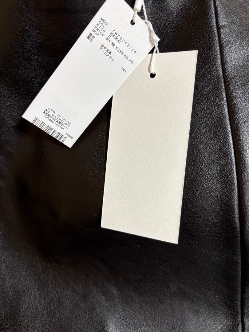 新品未使用タグ付き★FRAY I.D レザーライクミニスカート ブラック