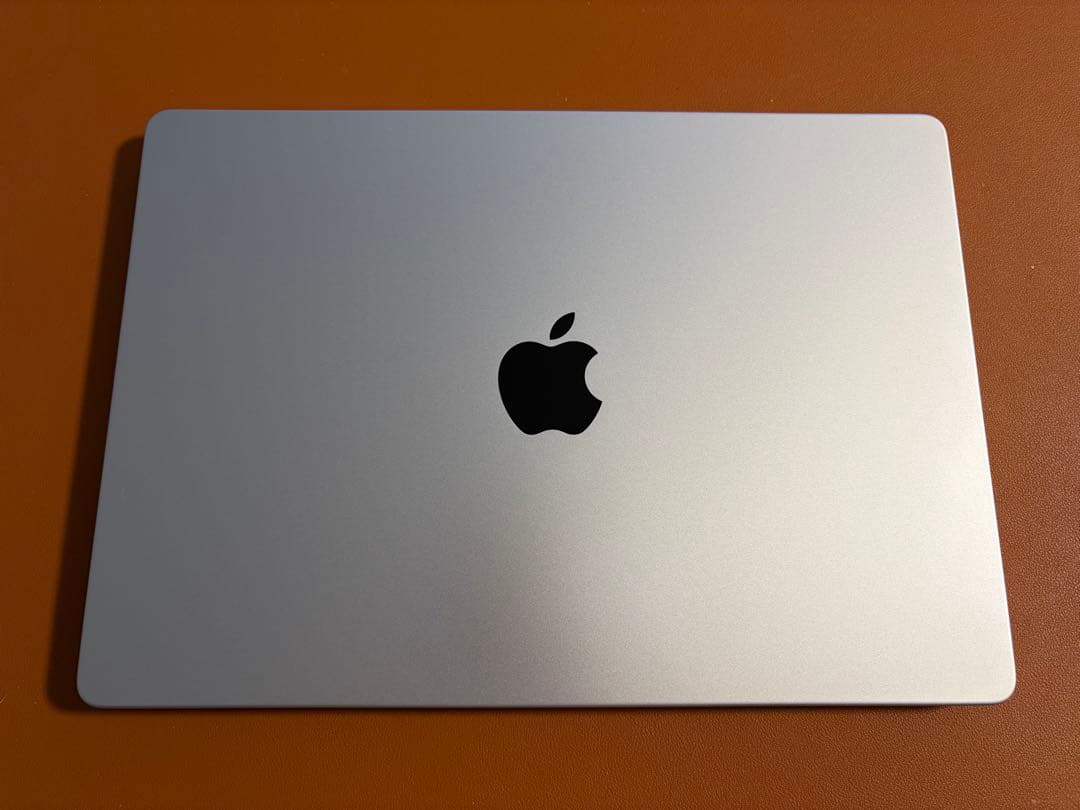 【ほぼ新品】MacBook Pro 14 インチ M5 16GB / 512GB