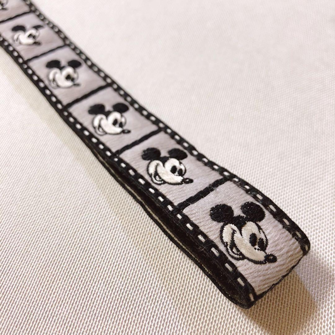 【約40年前】カメラのストラップ【ミッキー】