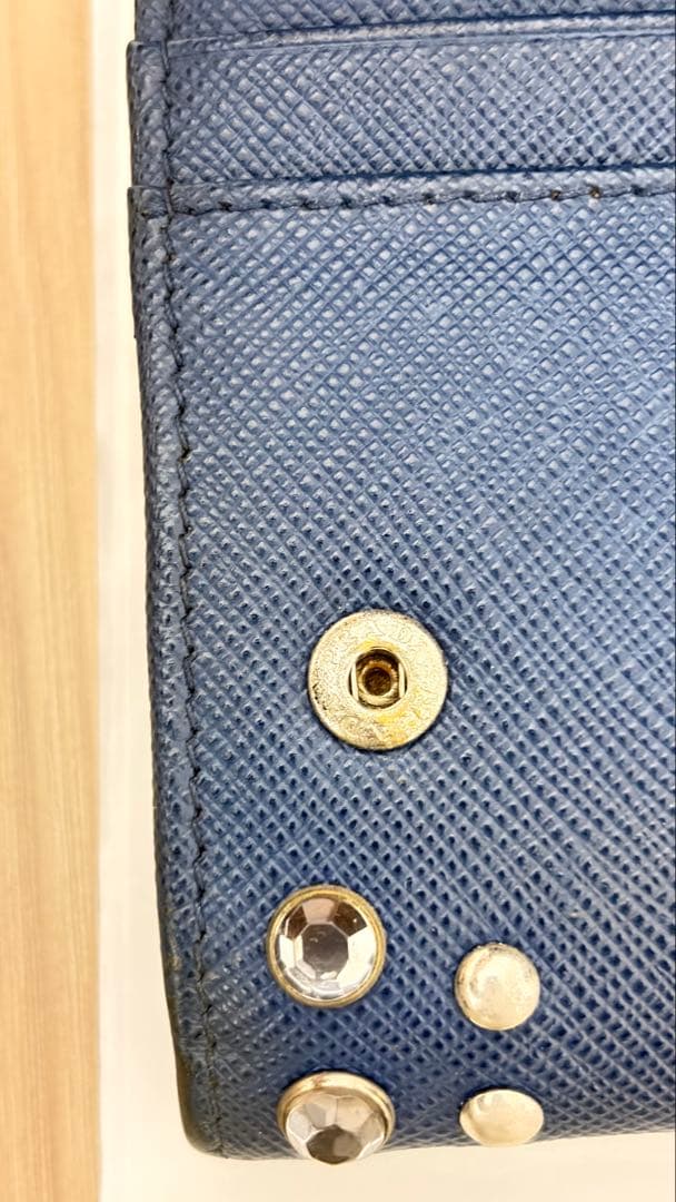 PRADA ネイビー スタッズ 長財布