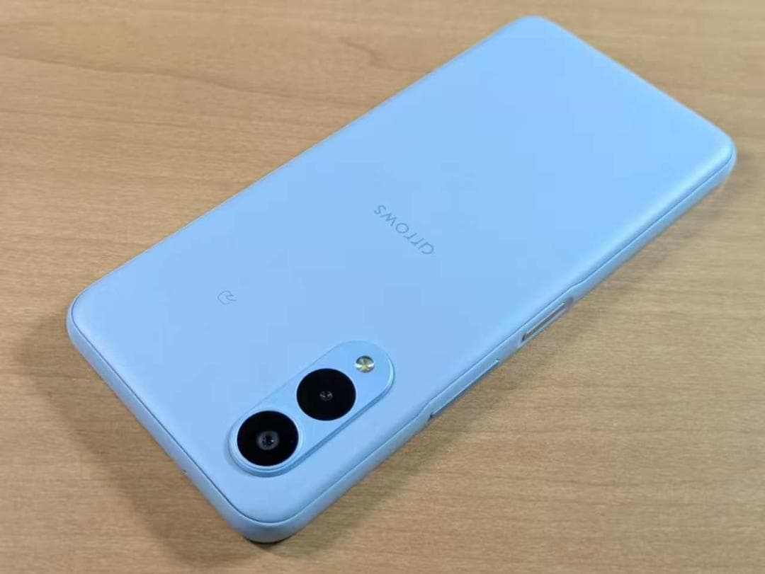 スマートフォン本体 011200F arrows F-52E 64GB