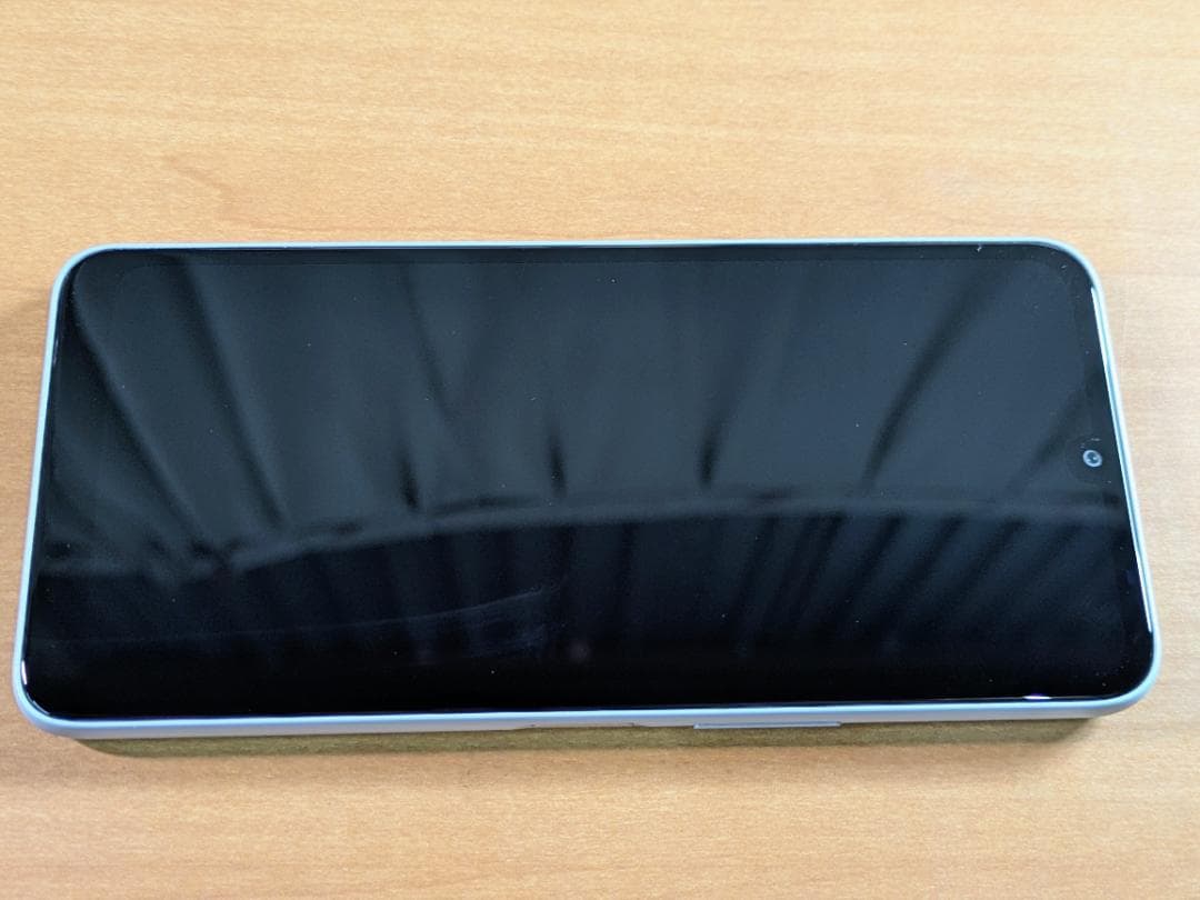 スマートフォン本体 011200F arrows F-52E 64GB