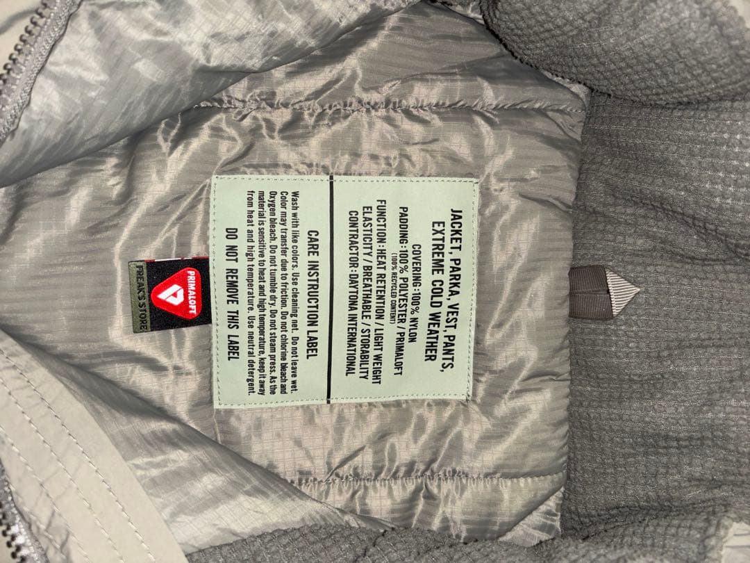 レベル7 プリマロフトジャケット　Ｌ