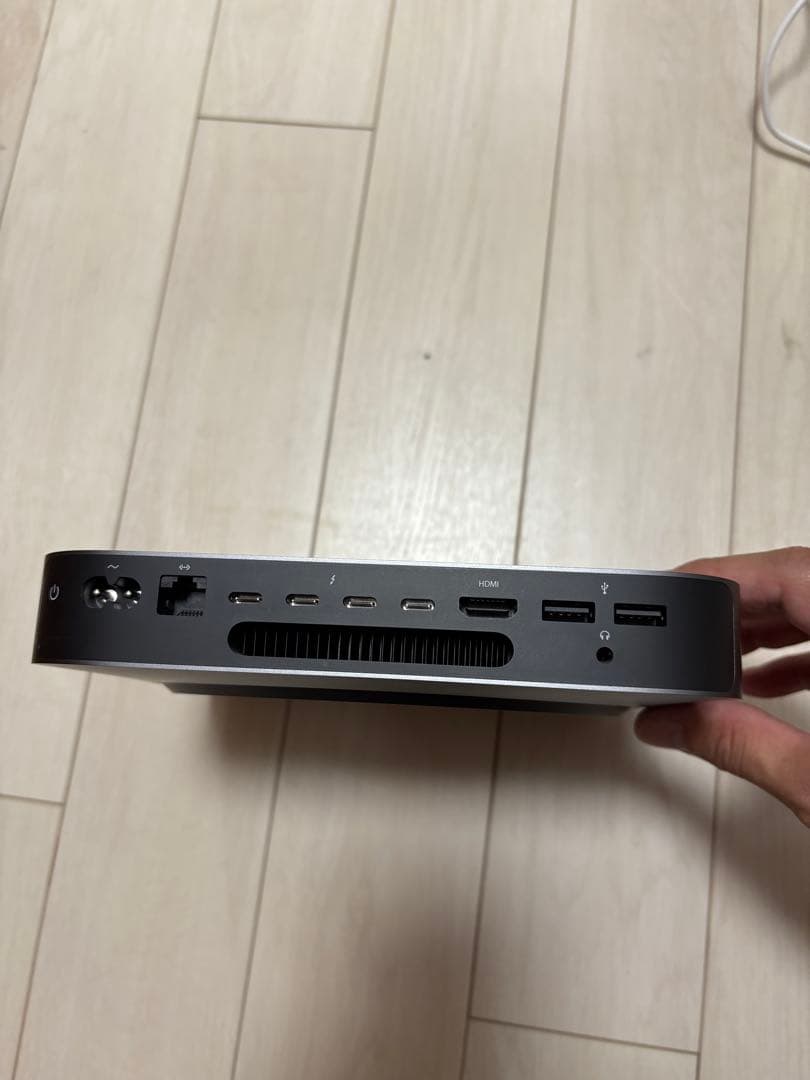 Mac mini 2018 Core i7 3.2GHz 6コア 16G 256