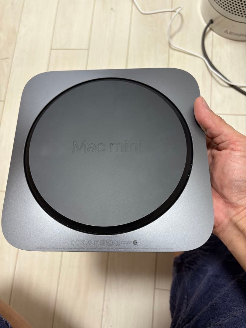 Mac mini 2018 Core i7 3.2GHz 6コア 16G 256