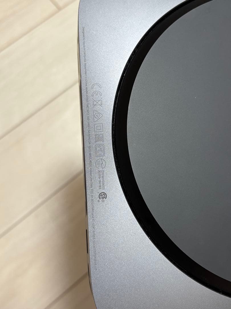 Mac mini 2018 Core i7 3.2GHz 6コア 16G 256