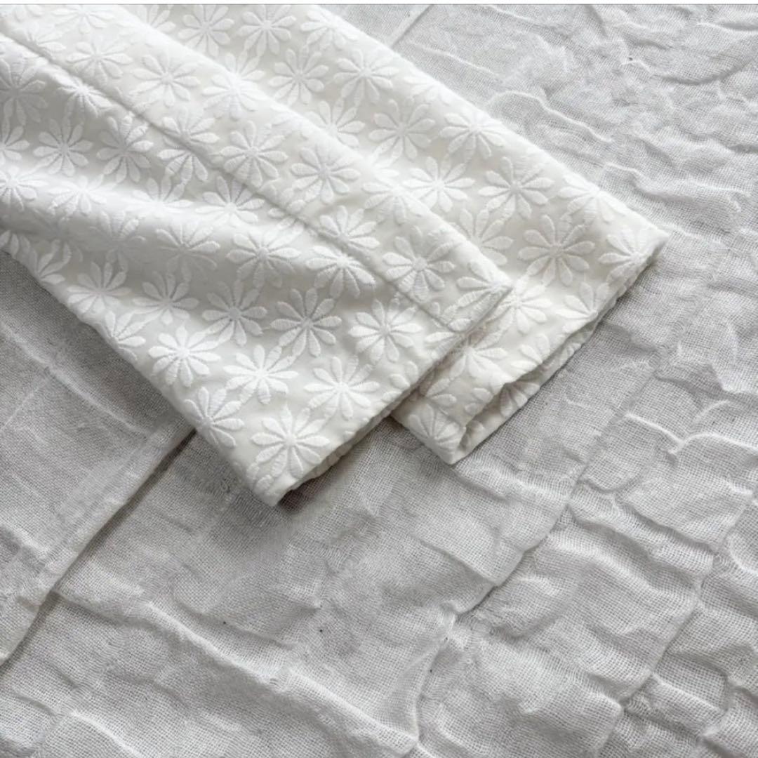 【美品】 TOCCA(トッカ) ジャケット 花柄刺繍 ショート丈