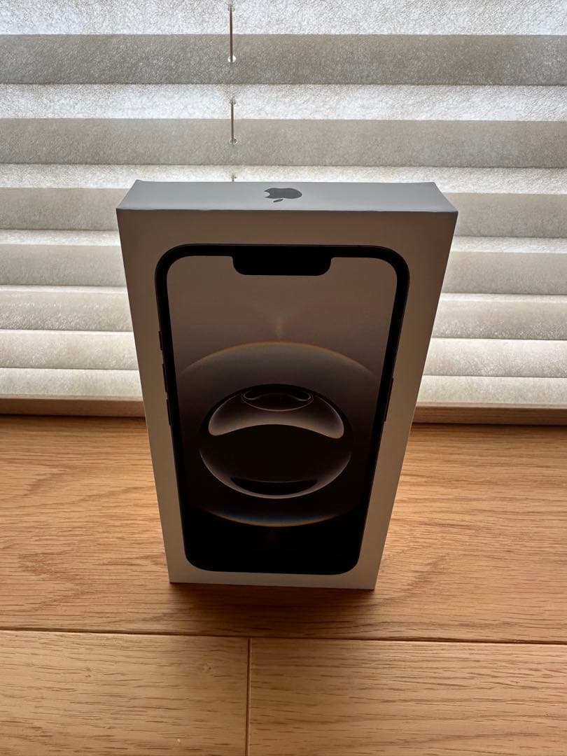 新品未使用　iPhone 16e ブラック 128GB SIMフリー