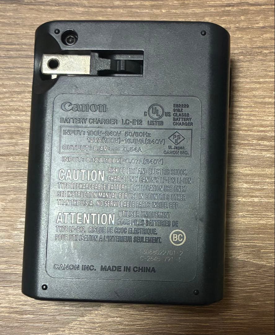 Canon EOS M10 ブラック本体と付属品