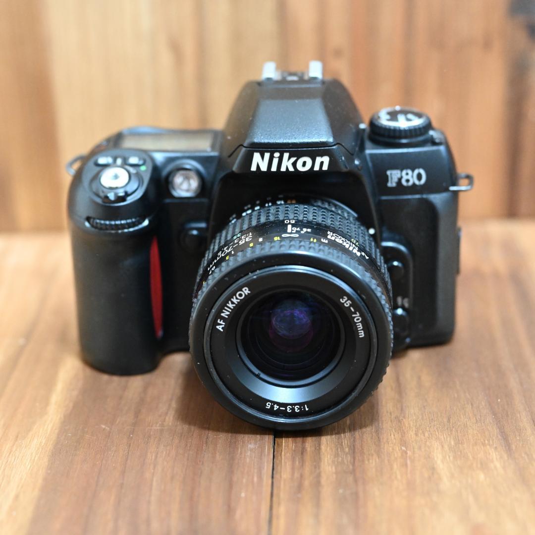 【GW限定お値下げ！】Nikon F80D＋標準レンズ+ストラップ新品