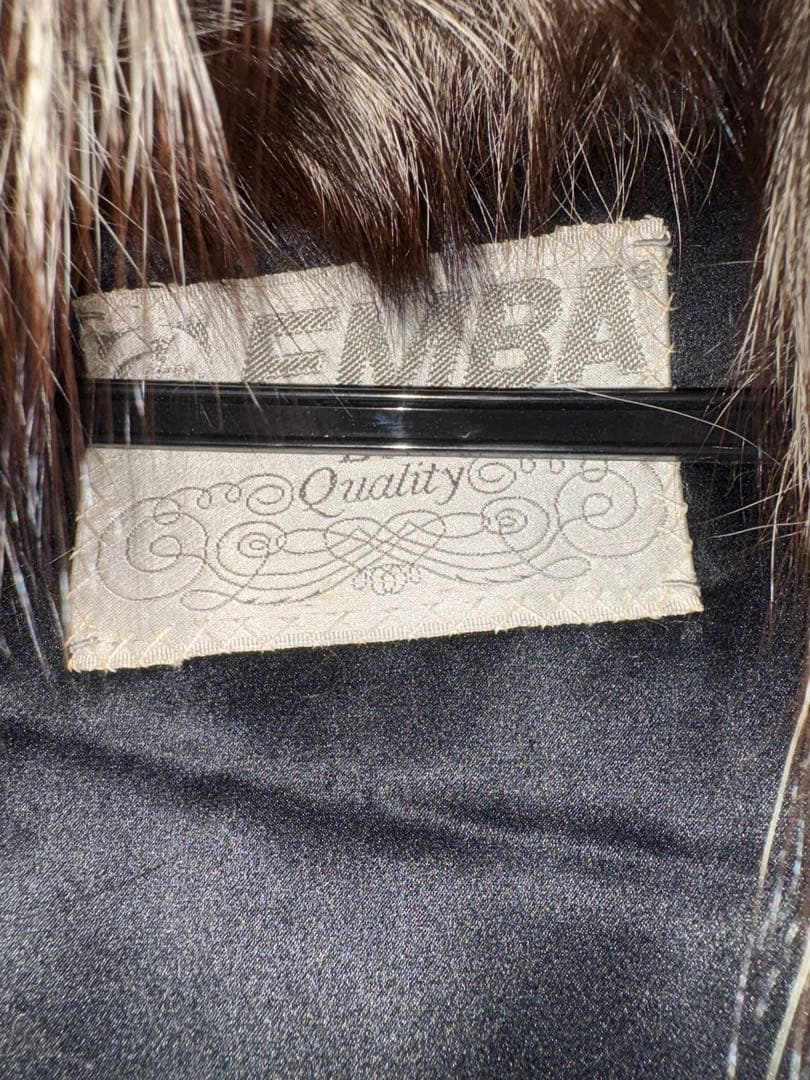 エンバ EMBA最高級ベストクオリティシルバーフォックス毛皮