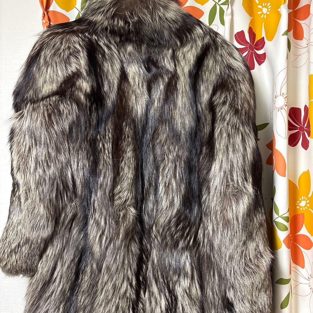 エンバ EMBA最高級ベストクオリティシルバーフォックス毛皮