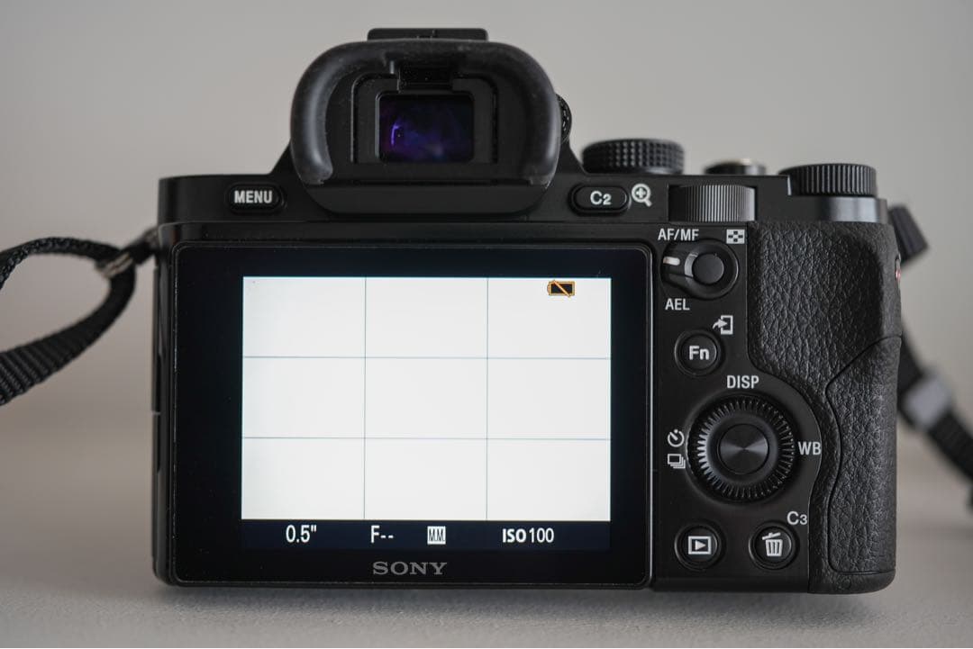 SONY α7 ミラーレス一眼カメラ　本体