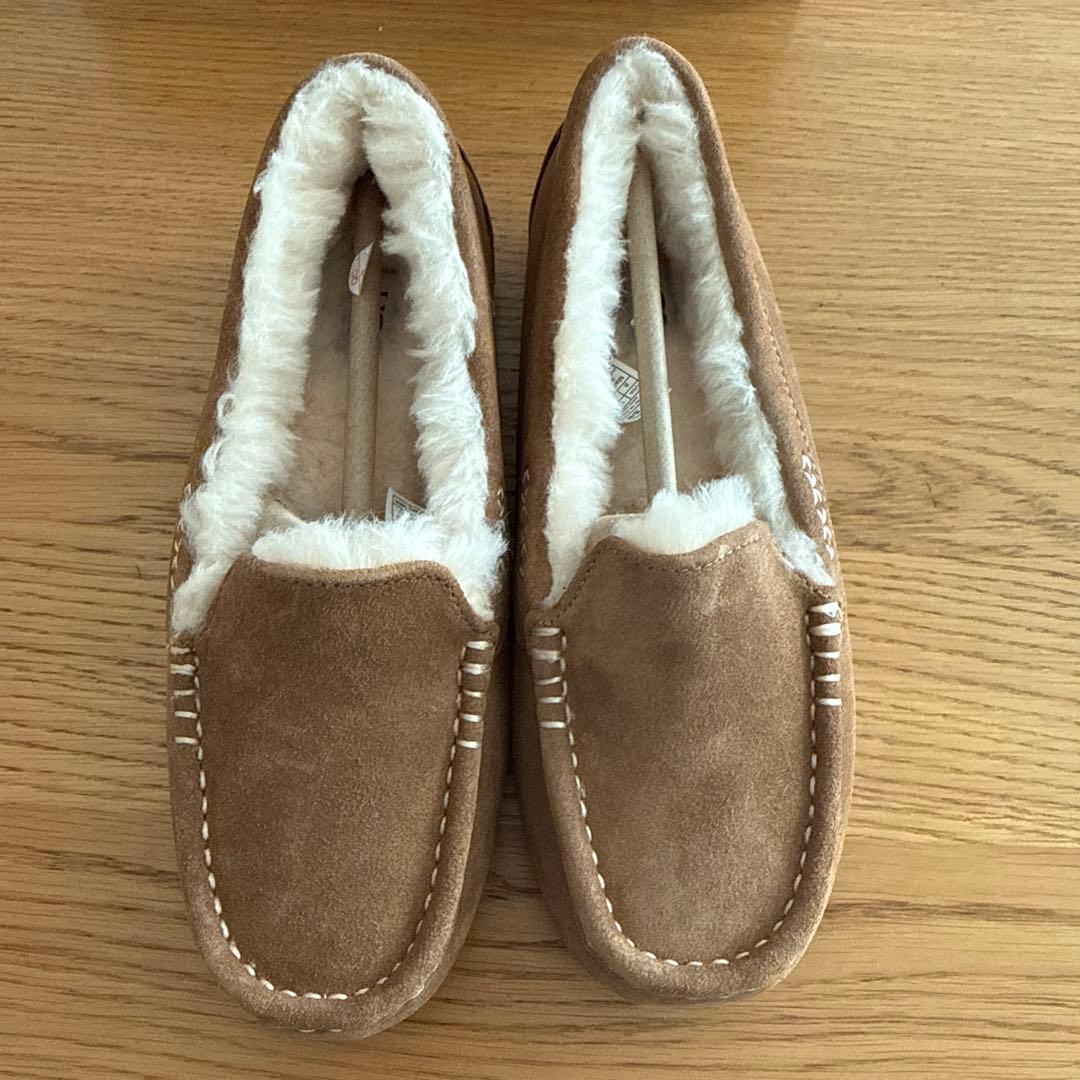 UGG モカシン アンスレー