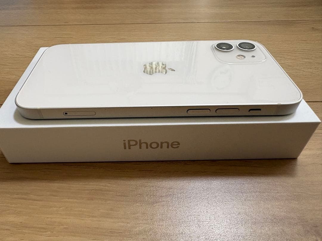 Apple iPhone 12 ホワイト 64GB SIMフリー