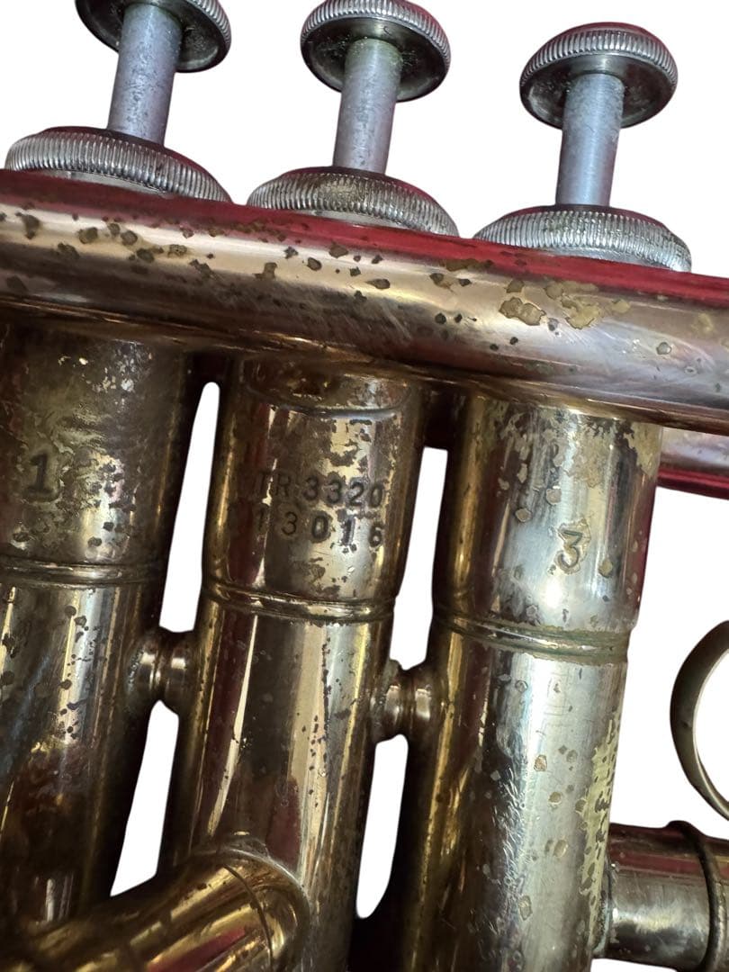 ジャンク 赤ベルYAMAHA トランペット YTR-3320 マウスピース付