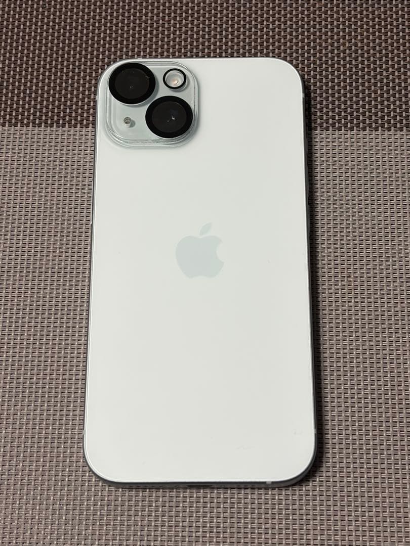 美品 iPhone 15 ブルー 128 GB SIMフリー