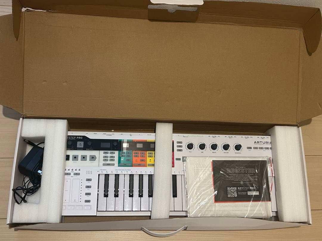 ARTURIA KeyStep Pro MIDIキーボード