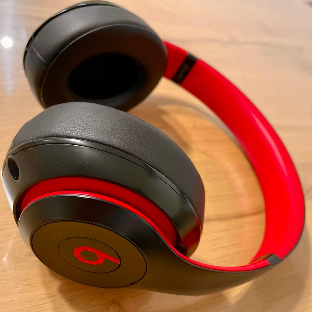 美品！ Beats Studio 3ワイヤレス ヘッドホン ブラックレッド2