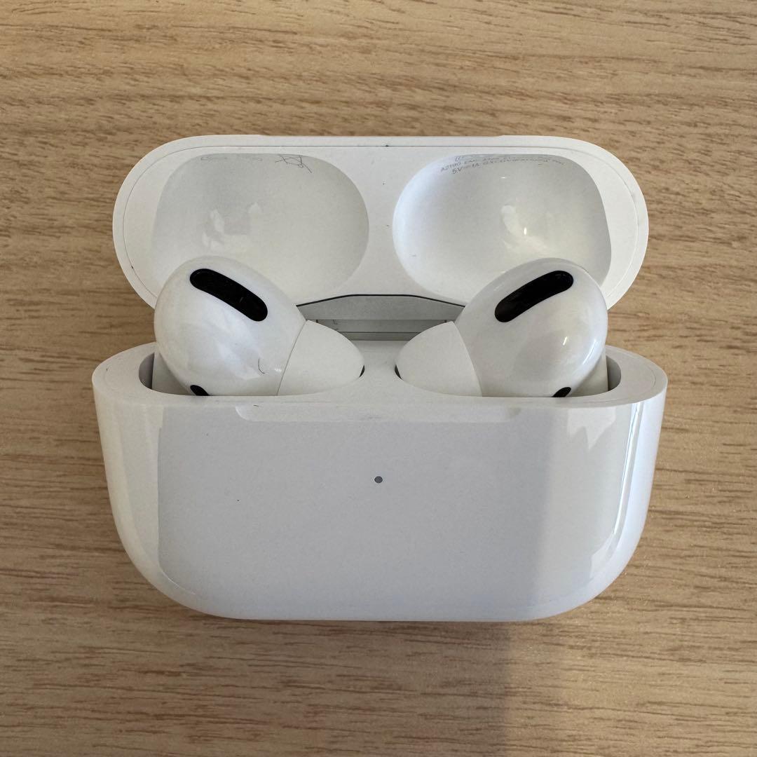 Apple AirPods Pro（第1世代） 本体 充電ケース付