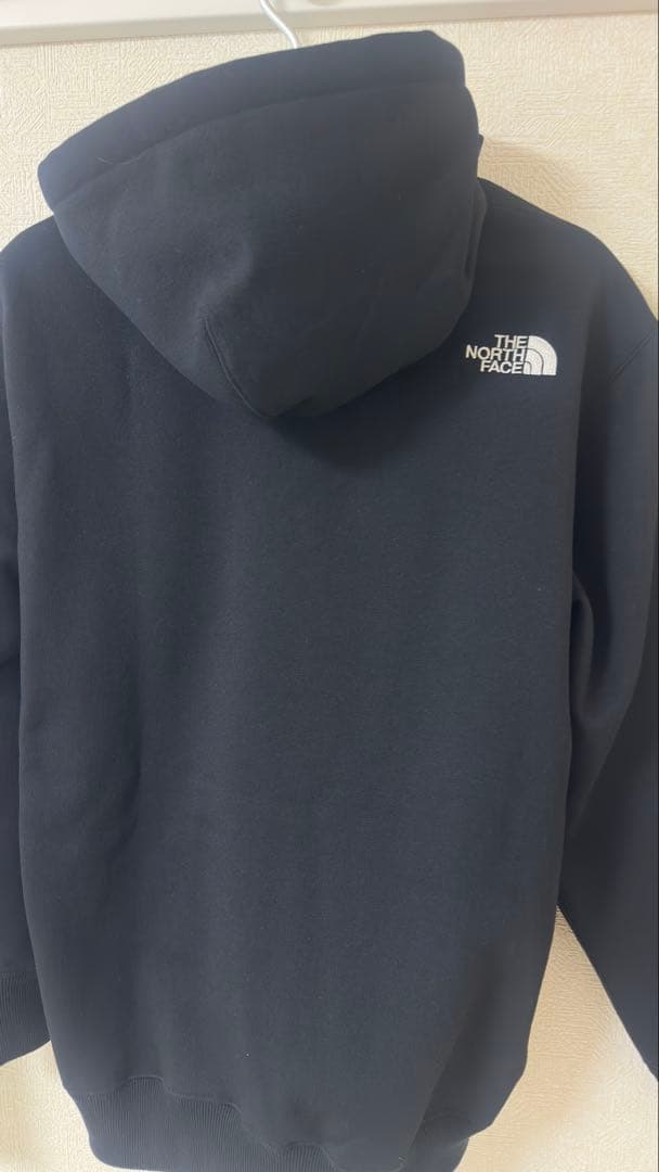 美品NORTH ノースフェイス パーカー