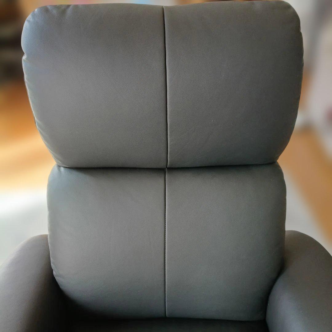 【美品】ニトリ 電動リクライニングチェ アソファ (2モーター ラグジェ BK)