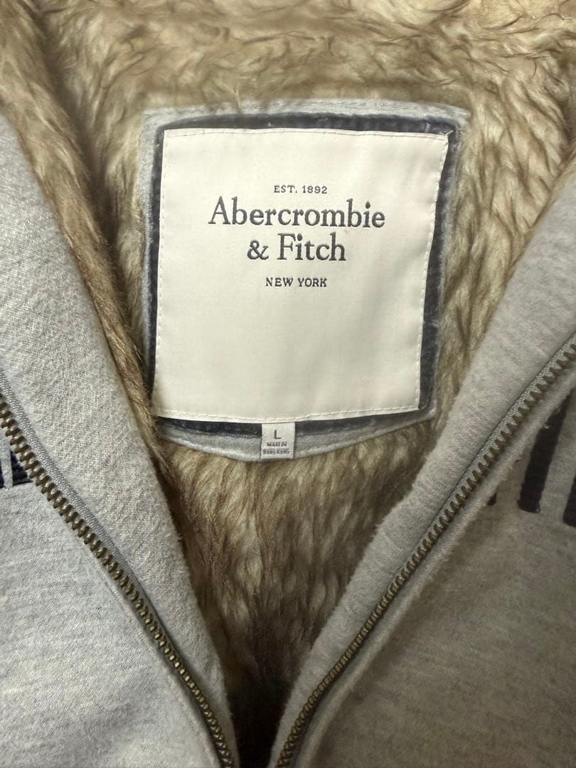Abercrombie & Fitch ファー付きグレー パーカー L