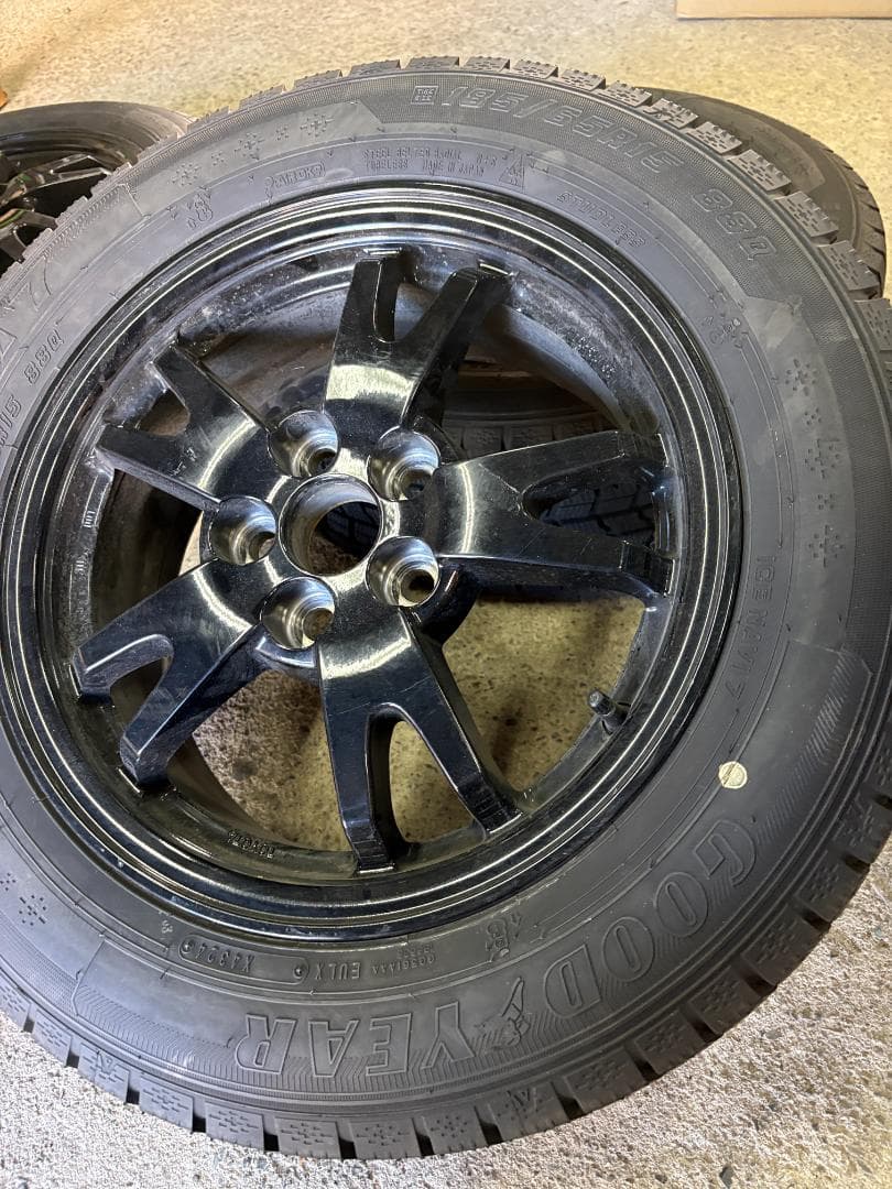プリウス純正 15インチ スタッドレス タイヤホイールセット 185/65R15