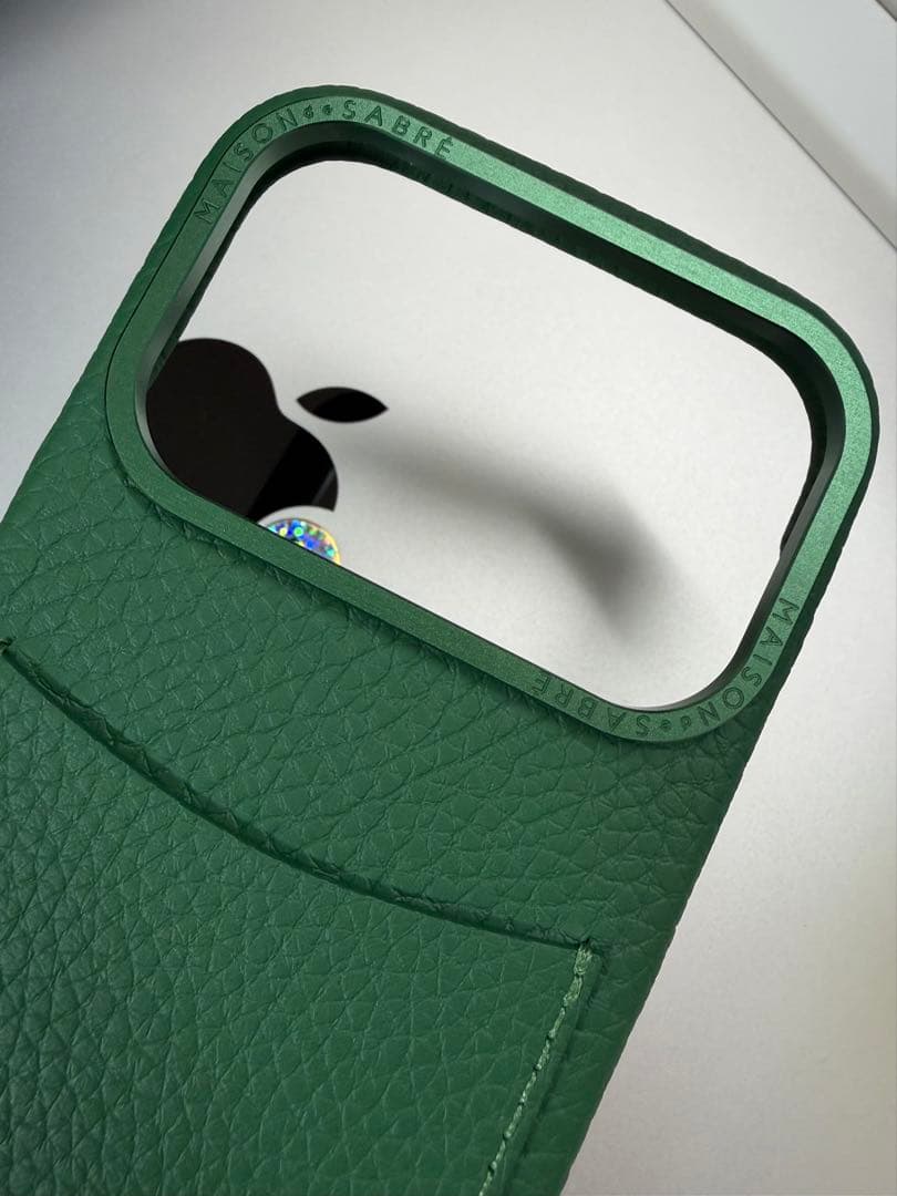 NEW iPhone17 Pro スリングスマホケース