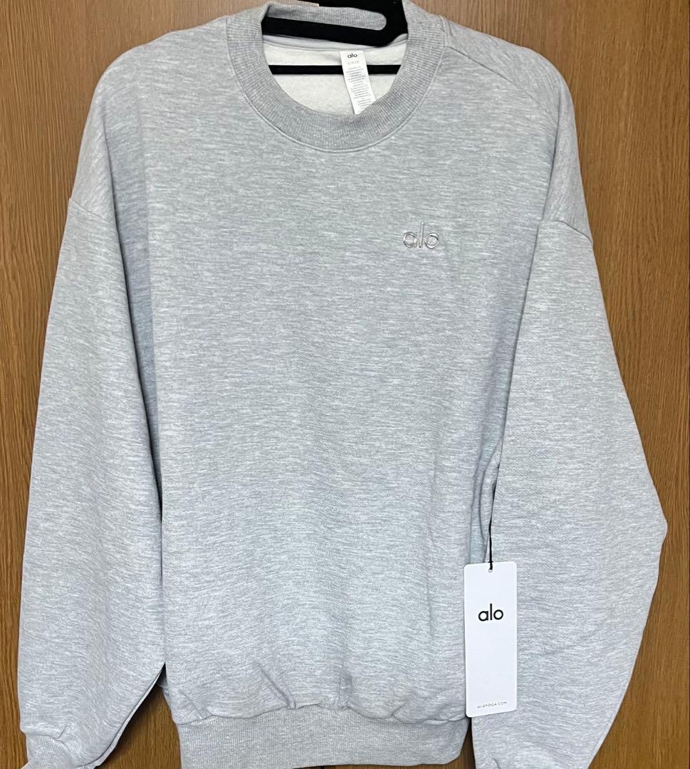 【新品未使用タグ付き】Alo yoga スウェット グレー　Sサイズ