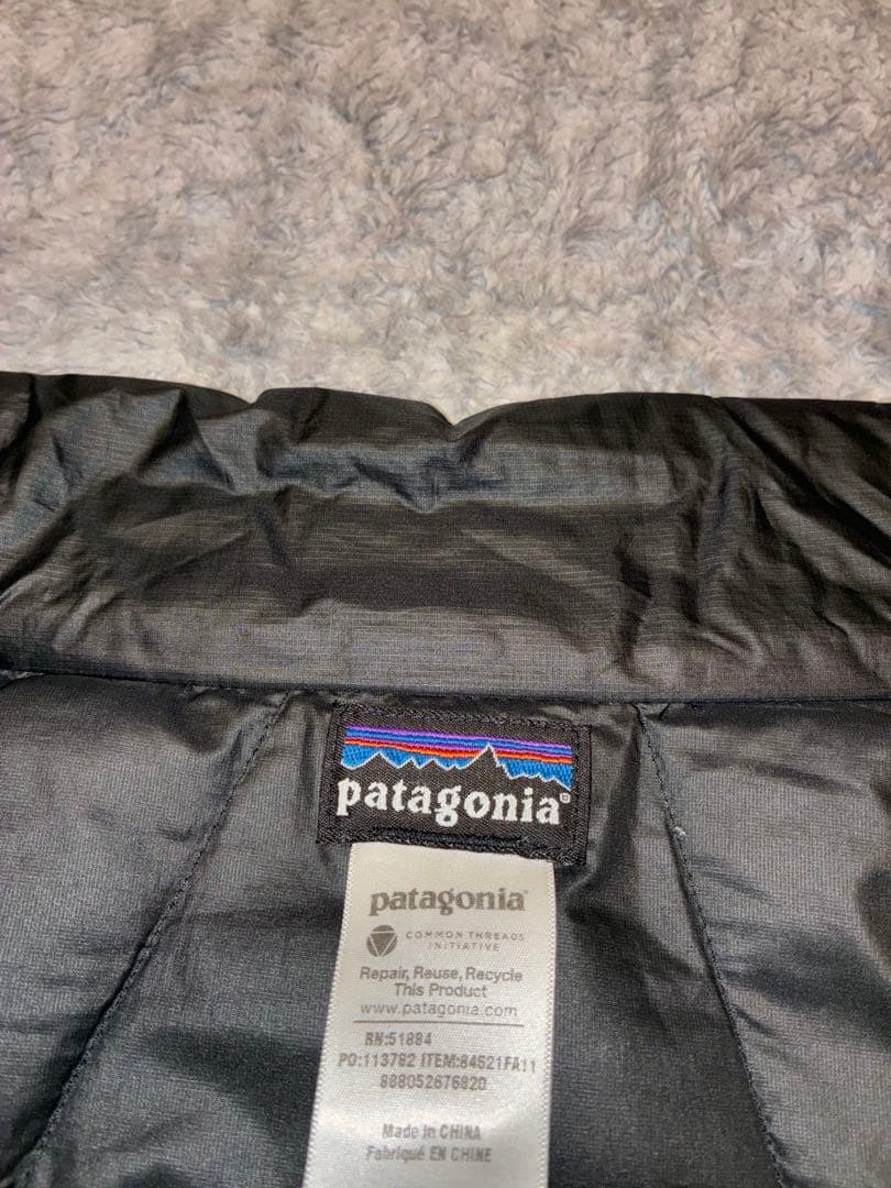 横乗り大好き‼️ patagonia メンズ ダウンベスト S ブラック
