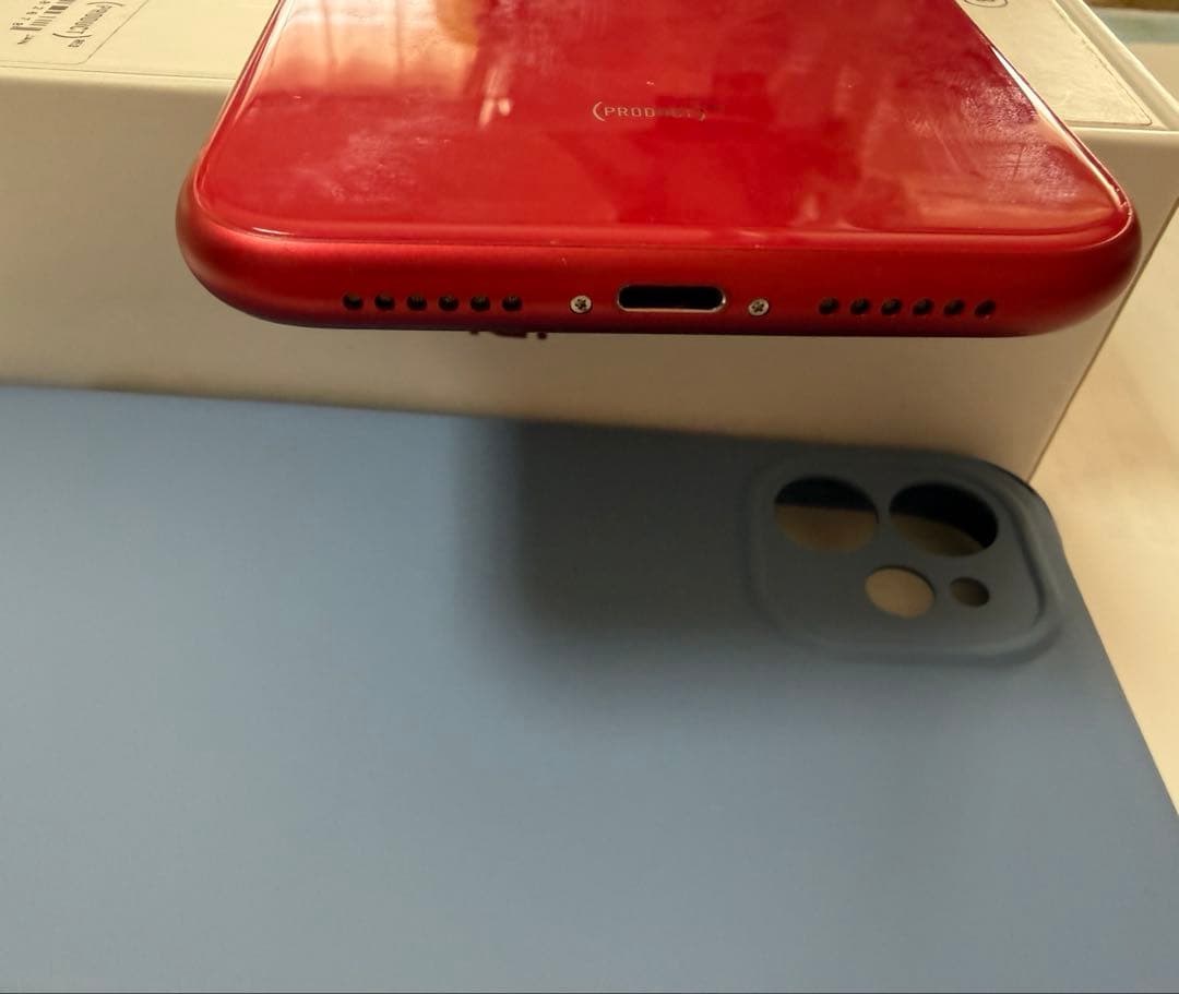 Apple iPhone 11 PRODUCT(RED) 美品 付属品、ケース付