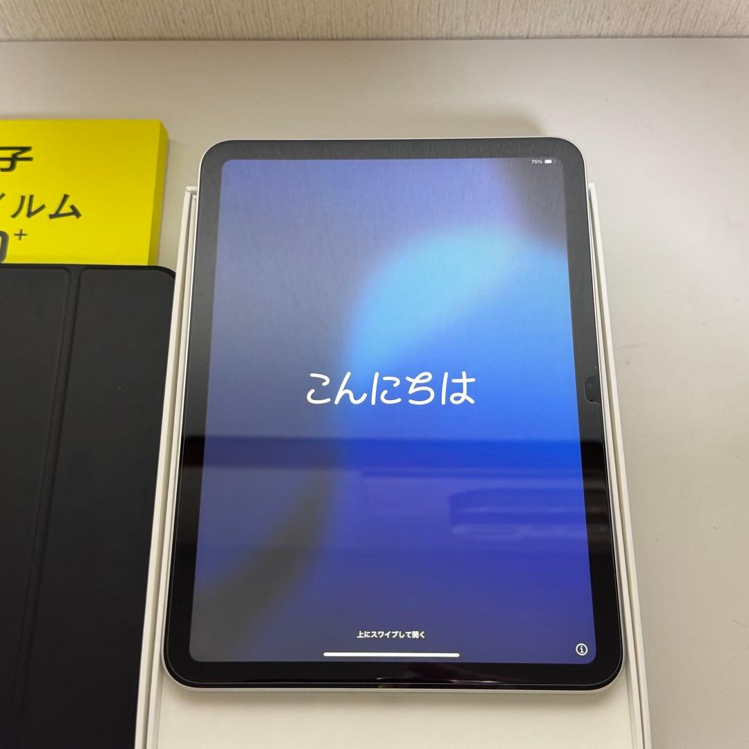 【極美品】iPad (A16) 128GB Wi-Fi シルバー ケース付き