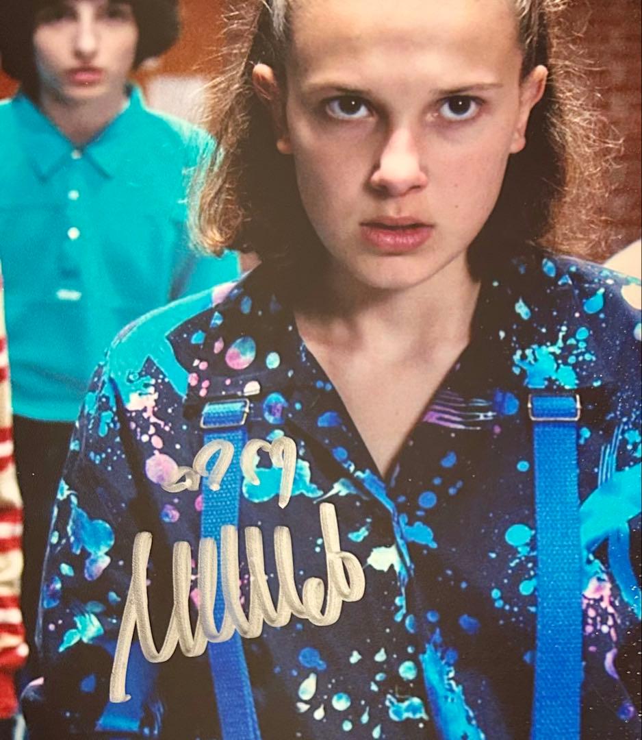 ミリーボビーブラウン　直筆サイン入り写真　ストレンジャーシングス