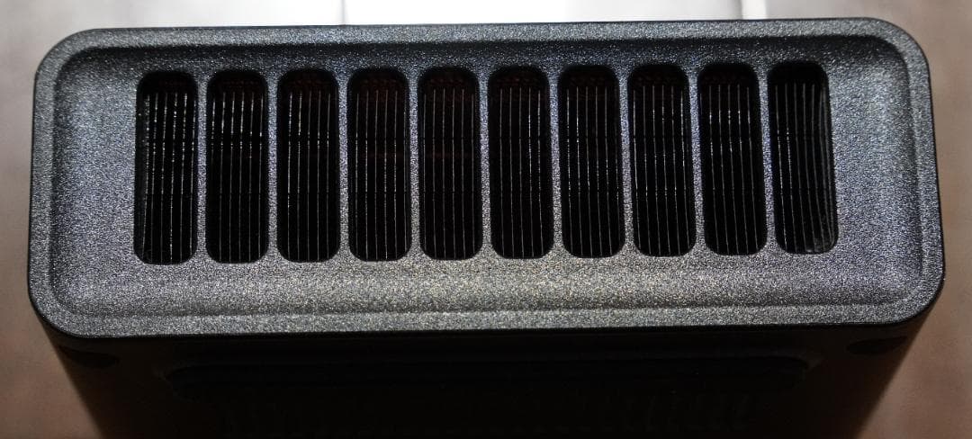 グラフィックボード・グラボ・ビデオカード GMKtec AD-GP1 RADEON 7600M XT 8GB eGPU