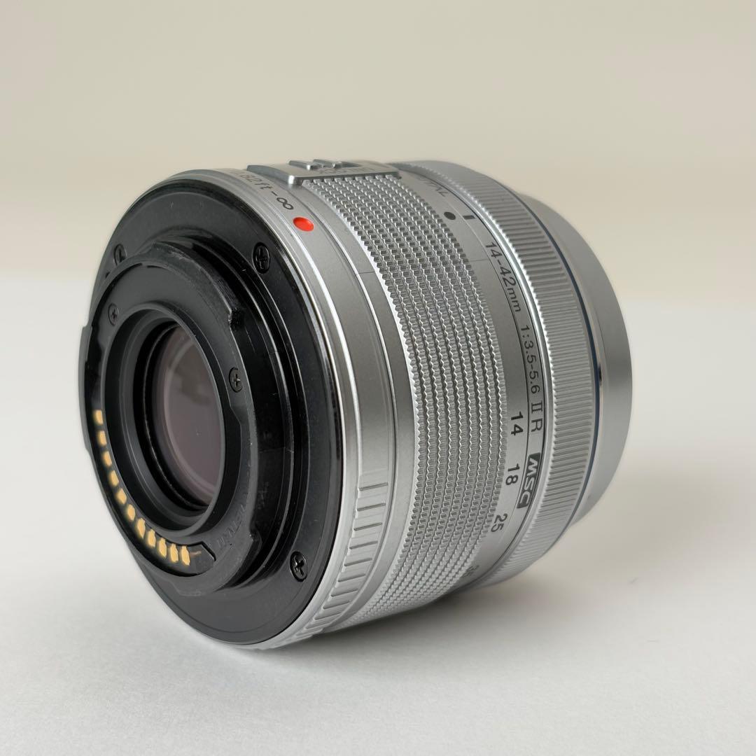 オリンパス レンズM.ZUIKO 14-42 3.5-5.6 ii R 852