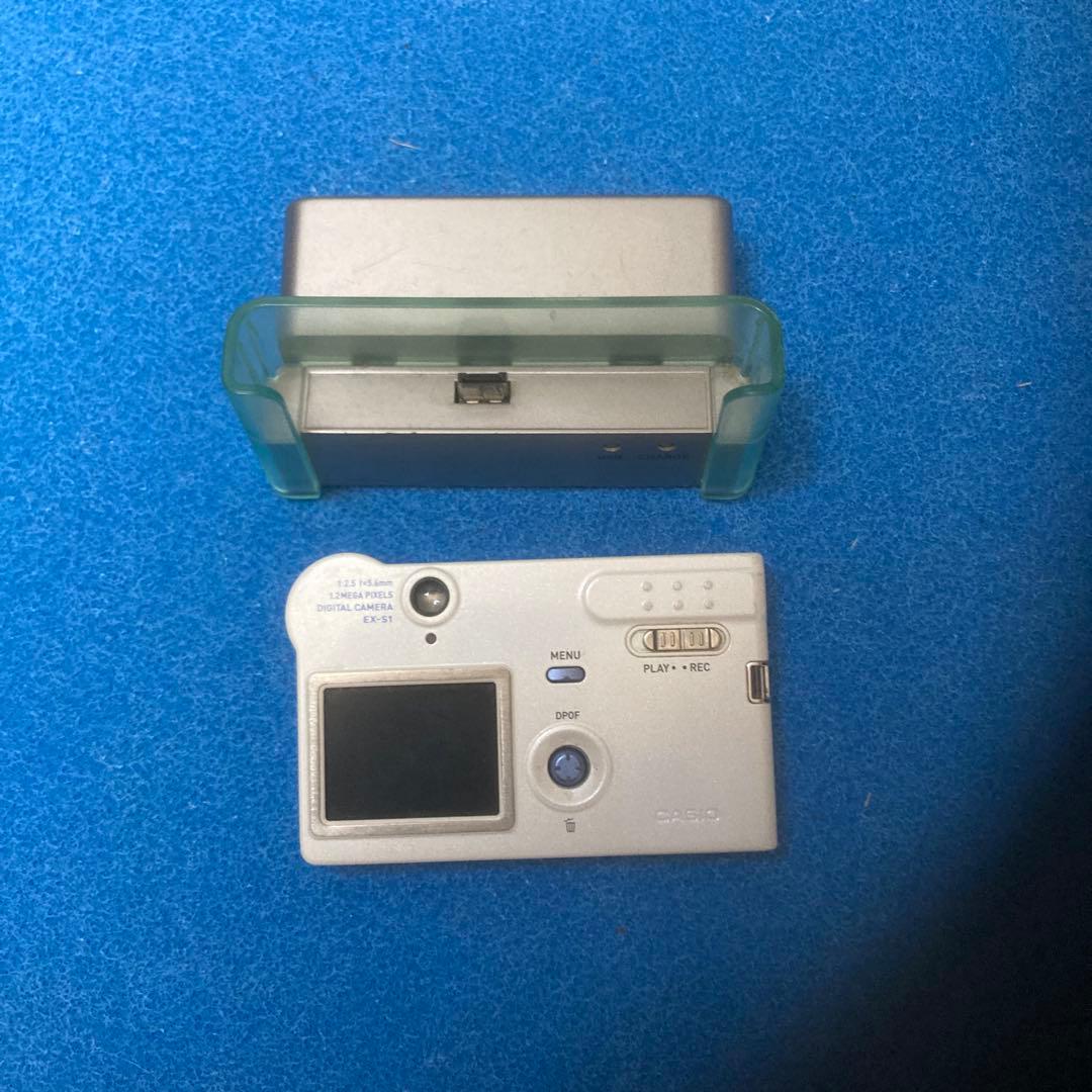 CASIO EXILIM デジタルカメラ 充電器・ドック付き